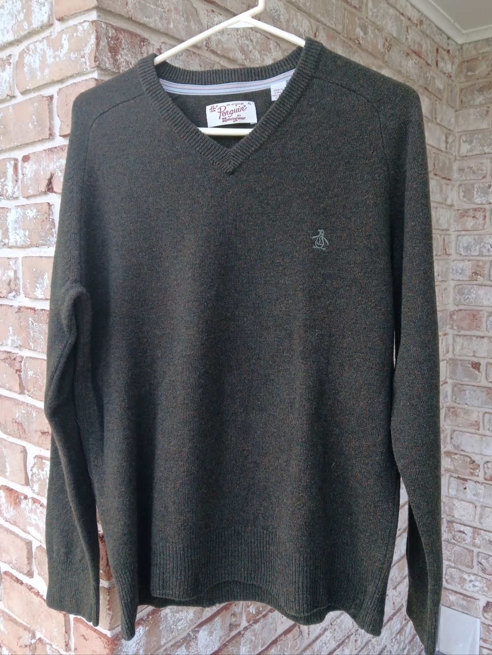 Original Penguin Men's V-Neck Lambswool Sweater in Olive Brown Heather